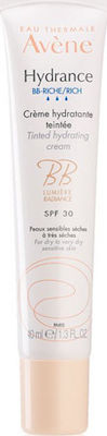 Avene Hydrance BB Rich 24ωρο Ενυδατικό Γαλάκτωμα Προσώπου Ημέρας με SPF30 για Ξηρές Επιδερμίδες κατά των Ατελειών 40ml